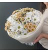 Букет с кустовой хризантемой, мини хризантемой и танацетумом 1