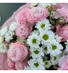 Букет с мини хризантемой , гвоздикой и кустовыми розами. 4