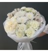 Букет с французской розой, диантусом, хризантемой, альстромериями и кустовыми розами 4