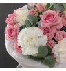 Букет с кустовыми розами, диантусами и эвкалипом 3