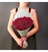 «Дамский каприз» с 15 красными розами в упаковке