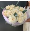Букет из 15 белых французских роз с эвкалиптом 3