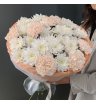 Букет с хризантемой и диантусами 2
