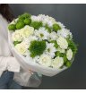 Букет с борный с кустовыми розами, хризантемой микс и диантусами 3