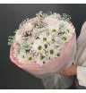 Букет с кустовой хризантемой и гипсофилой 3